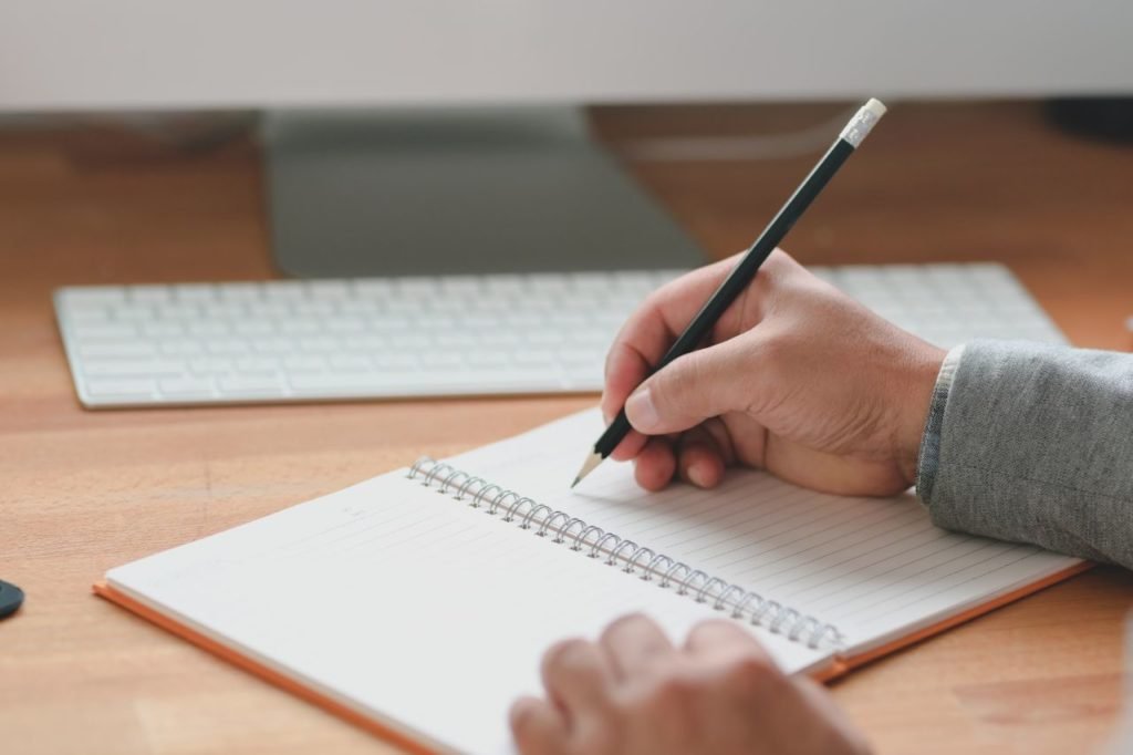 Quelques conseils pour rédiger son mémoire de fin d’étude en Marketing Quelques conseils pour rédiger son mémoire de fin d’étude en Marketing